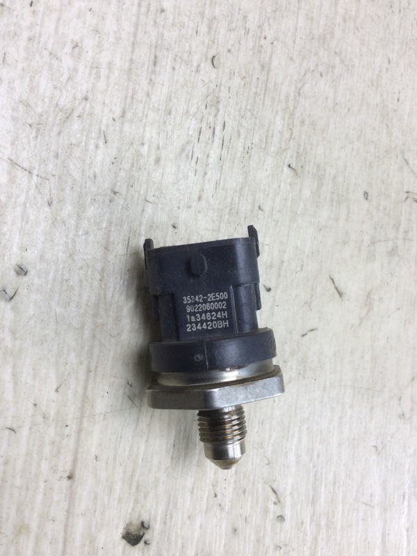 Датчик давления топлива KIA FORTE YD 12- YD 2.0 G4NC