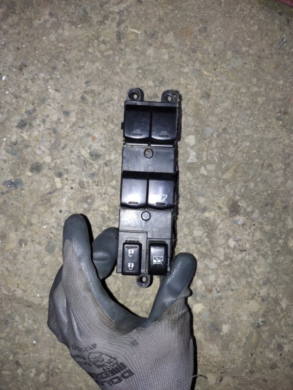 Запчасть блок управления стеклоподъемниками передний левый SUBARU OUTBACK 09-14 BR 2011 Внедорожник 2.5 83071AJ050 Б/У Блок управления стеклоподъемниками передний левый SUBARU OUTBACK 09-14 BR 2011 Внедорожник 2.5 83071AJ050 Б/У