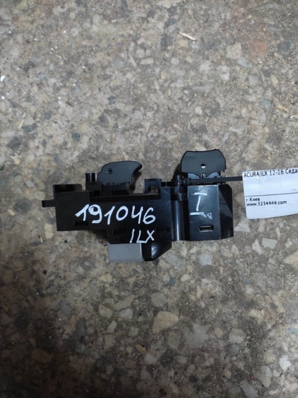 Кнопка стеклоподъемника передняя правая ILX 12-16 2014 UDE 2.0 R20A3