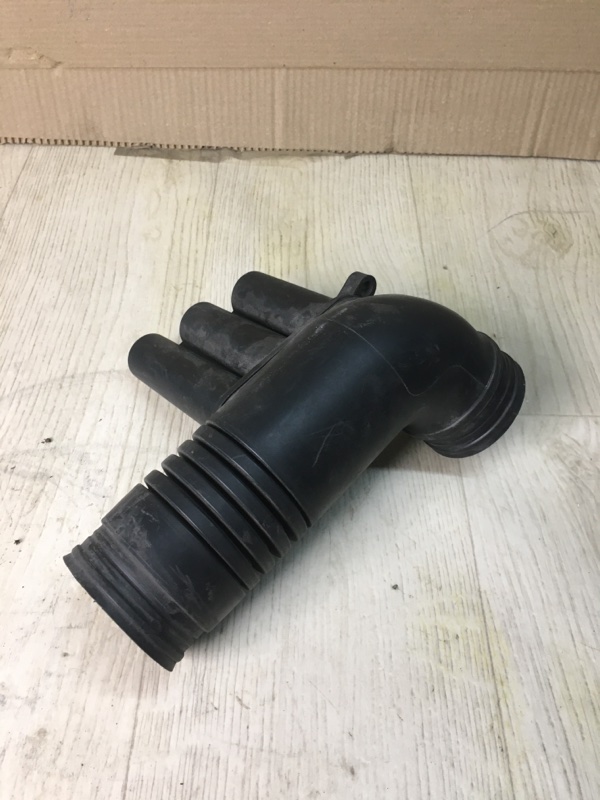 Патрубок воздушного фильтра VOLKSWAGEN JETTA USA 10-17 162 1.4 CZTA