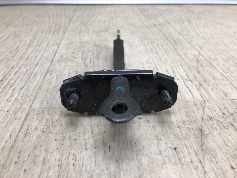 Ограничитель двери задний правый KIA FORTE YD 12- YD 2.0 G4NC