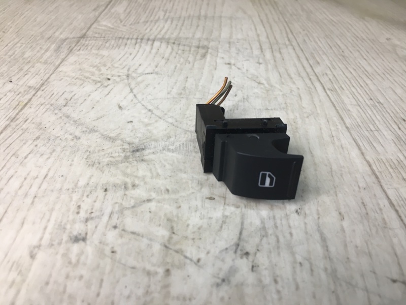 Кнопка стеклоподъемника задняя VOLKSWAGEN JETTA USA 10-17 2016 162 1.4 CZTA 7L6 959 855 B Б/У
