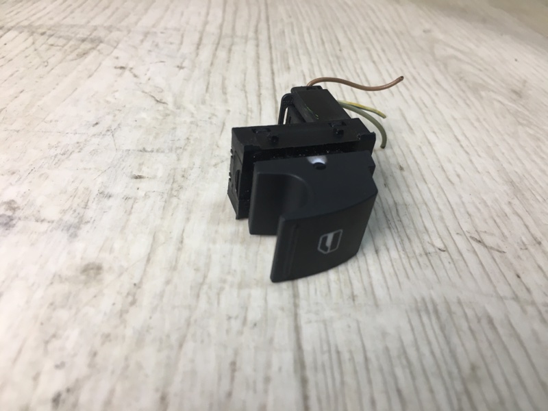 Кнопка стеклоподъемника задняя VOLKSWAGEN JETTA USA 10-17 2016 162 1.4 CZTA 7L6 959 855 B Б/У