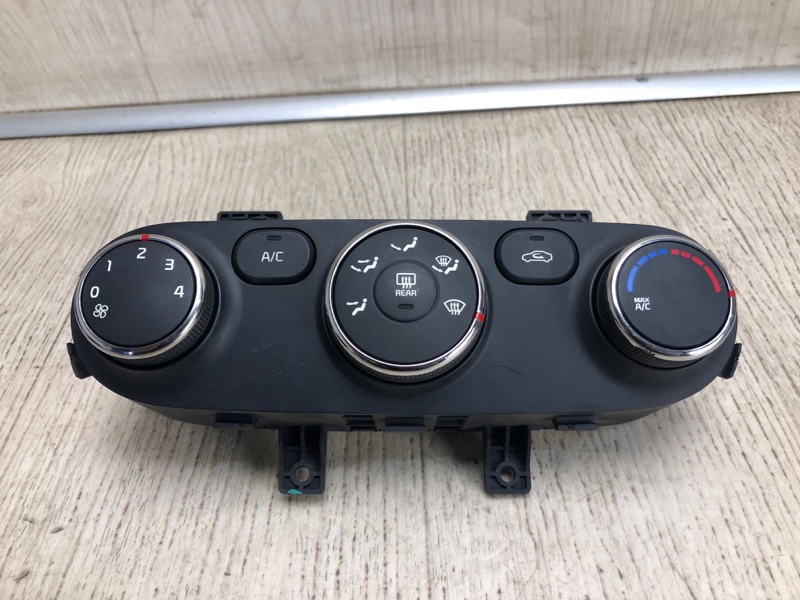Блок управления печкой KIA FORTE YD 12- 2013 YD 2.0 G4NC 97250-A7050WK Б/У