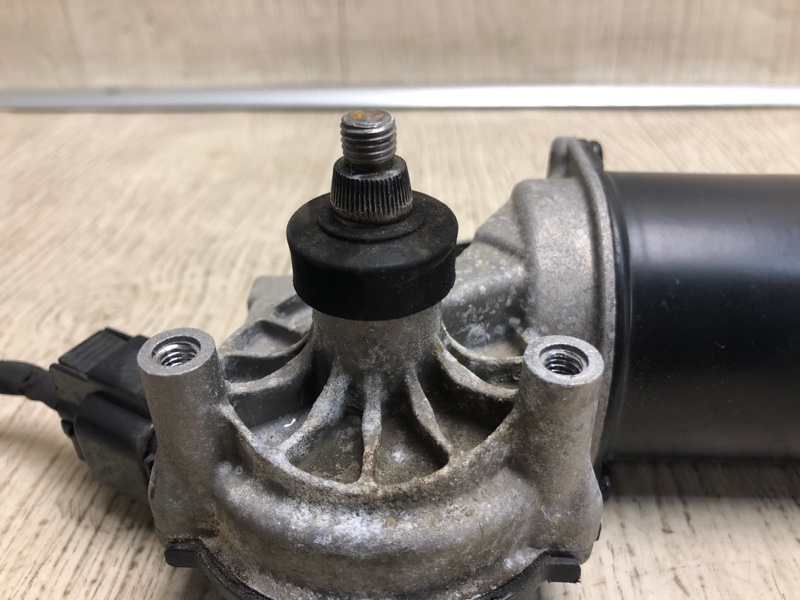 Моторчик стеклоочистителя передний KIA FORTE YD 12- YD 2.0 G4NC Моторчик стеклоочистителя передний KIA FORTE YD 12- YD 2.0 G4NC