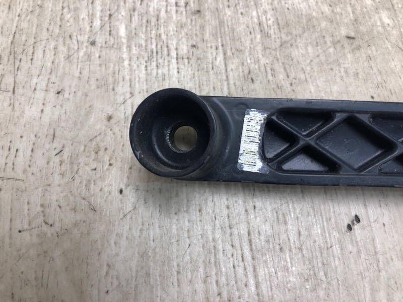 Поводок стеклоочистителя передний правый FORTE YD 12- 2013 YD 2.0 G4NC