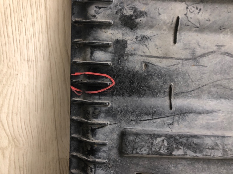 Защита днища правая KIA FORTE YD 12- YD 2.0 G4NC Защита днища правая KIA FORTE YD 12- YD 2.0 G4NC