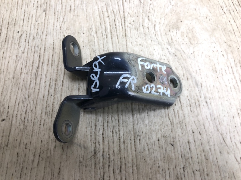 Петля двери верхняя передняя правая KIA FORTE YD 12- 2013 YD 2.0 G4NC 79320-2E000 Б/У
