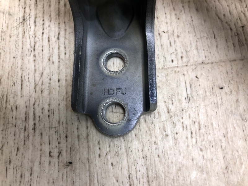 Петля двери верхняя передняя правая KIA FORTE YD 12- YD 2.0 G4NC