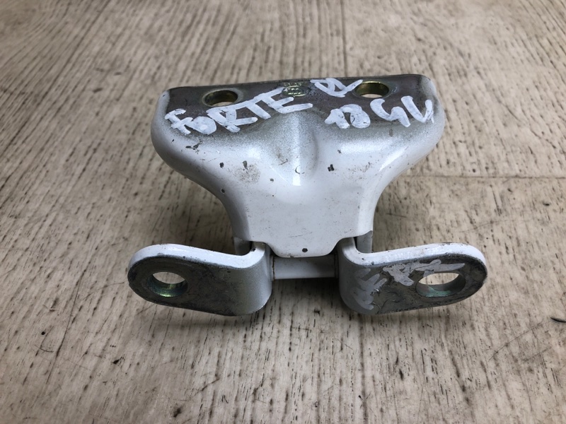 Петля двери верхняя задняя левая KIA FORTE YD 12- 2013 YD 2.0 G4NC 79410-3K000 Б/У