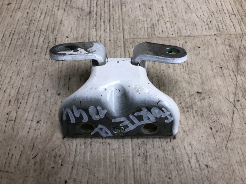 Петля двери верхняя задняя левая FORTE YD 12- 2013 YD 2.0 G4NC