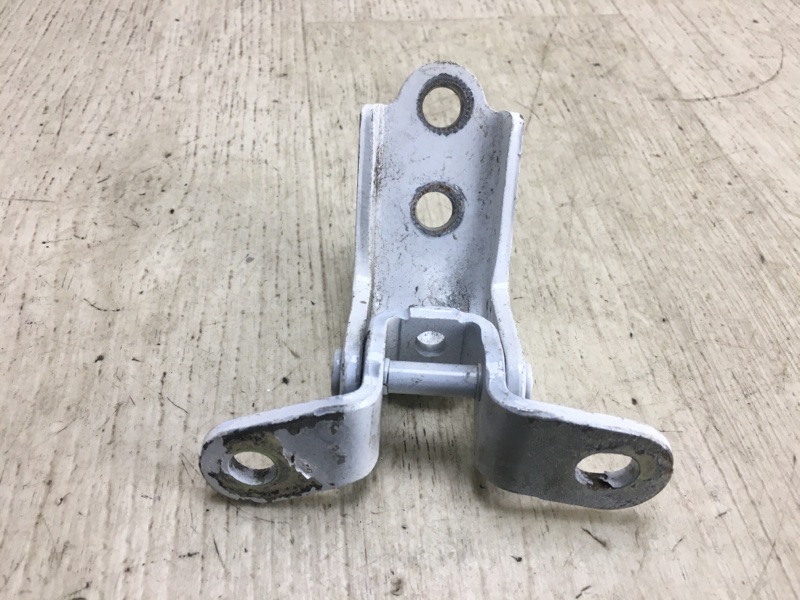 Петля двери верхняя передняя правая SONATA LF 2014- 2015 LF 2.4 G4KJ