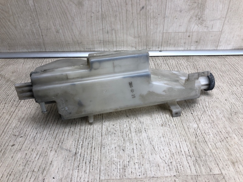 Бачок расширительный NISSAN NV200 USA 13- 2020 M20XUS 2.0 MR20DE 21710-JX01A Б/У