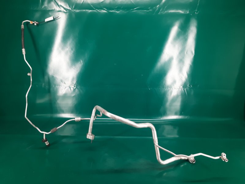 Трубка кондиционера INFINITI QX30 16-20 2019 Внедорожник 2.0 20PET 92440-5DA4A Б/У