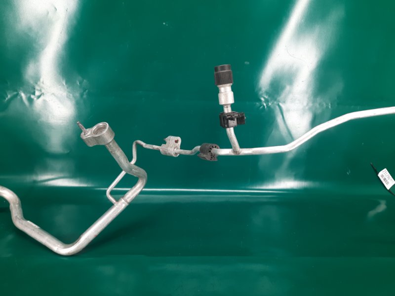 Трубка кондиционера QX30 16-20 2019 Внедорожник 2.0 20PET