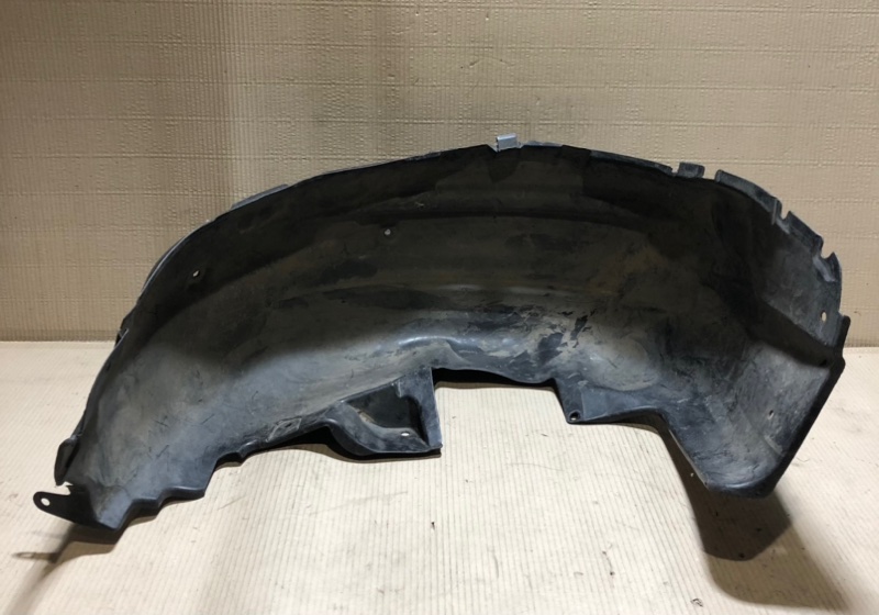 Подкрылок задний левый TRIBECA B10 07-13