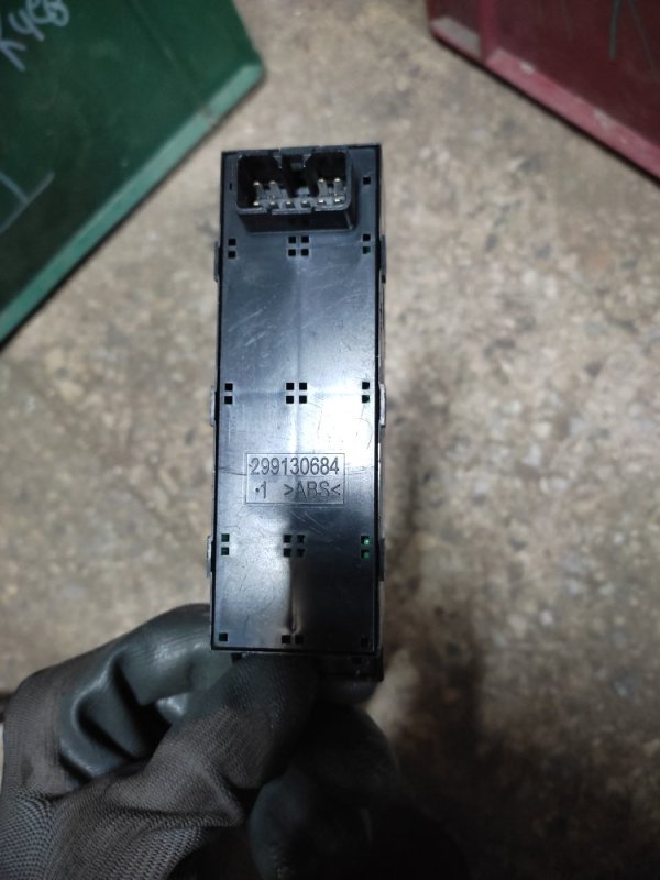 Кнопка стеклоподъемника передняя правая SOUL PS 13-19 2014 PS 2.0