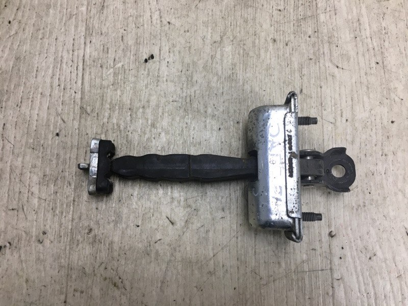 Ограничитель двери передний левый DART 12-16 2015 PF 2.4 ED8 Ограничитель двери передний левый DART 12-16 2015 PF 2.4 ED8