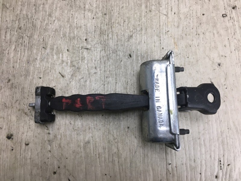 Ограничитель двери передний правый DODGE DART 12-16 2015 PF 2.4 ED8 68082442AE Б/У