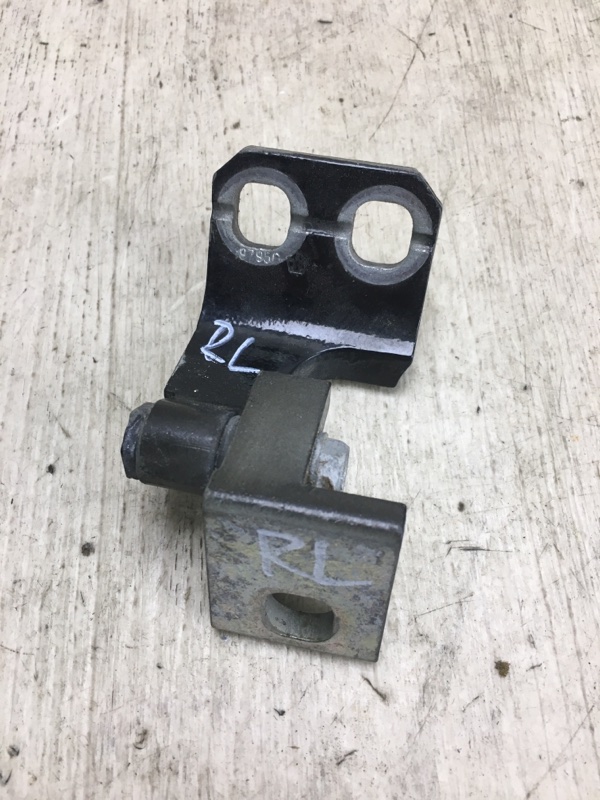 Петля двери верхняя задняя левая DODGE DART 12-16 PF 2.4 ED8