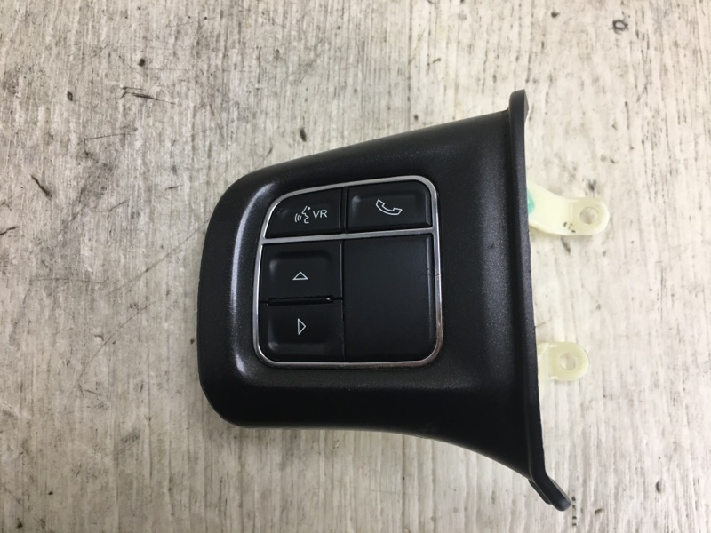 Кнопки на руль передние левые DODGE DART 12-16 2015 PF 2.4 ED8 68140291AB Б/У