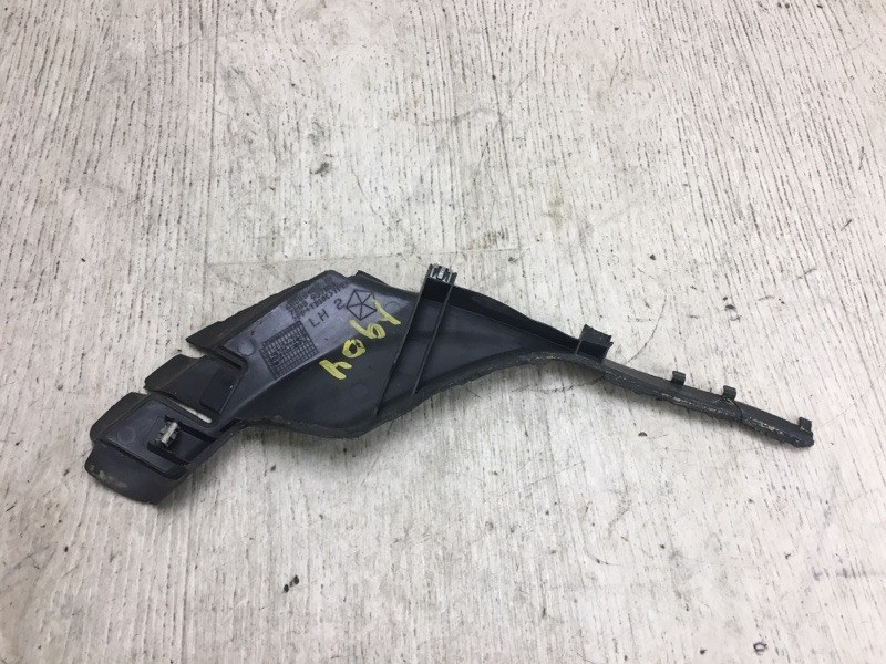 Запчасть пластик под лобовое стекло / жабо левый DODGE DART 12-16 2015 PF 2.4 ED8 68088487AB Б/У Пластик под лобовое стекло / Жабо левый DODGE DART 12-16 2015 PF 2.4 ED8 68088487AB Б/У