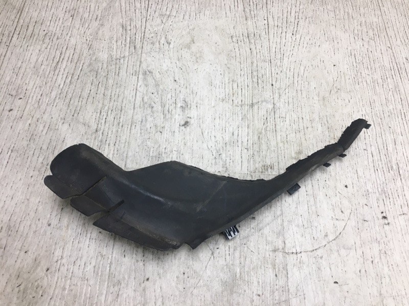 Пластик под лобовое стекло / Жабо левый DART 12-16 2015 PF 2.4 ED8 Пластик под лобовое стекло / Жабо левый DART 12-16 2015 PF 2.4 ED8