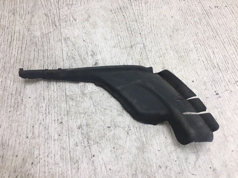 Пластик под лобовое стекло / Жабо левый DODGE DART 12-16 PF 2.4 ED8 Пластик под лобовое стекло / Жабо левый DODGE DART 12-16 PF 2.4 ED8