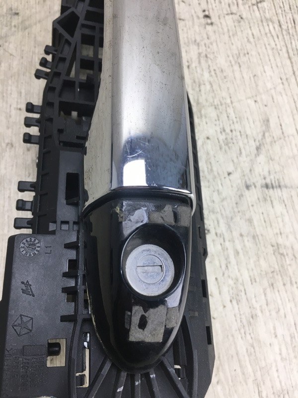Ручка двери наружная передняя левая DART 12-16 2015 PF 2.4 ED8