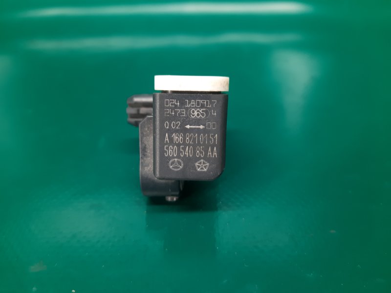 Датчик удара передний QX30 16-20 2019 Внедорожник 2.0 20PET Датчик удара передний QX30 16-20 2019 Внедорожник 2.0 20PET