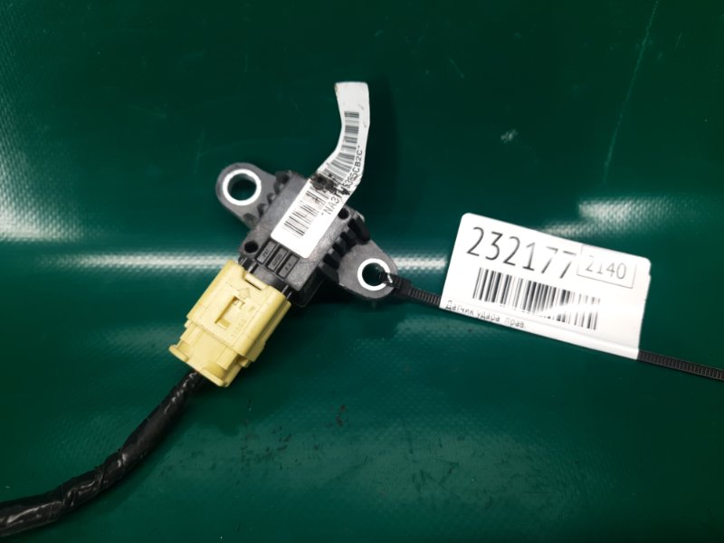 Датчик удара правый NISSAN ROGUE 08-15 2011 2.5 QR25DE 98836-3TA0A Б/У