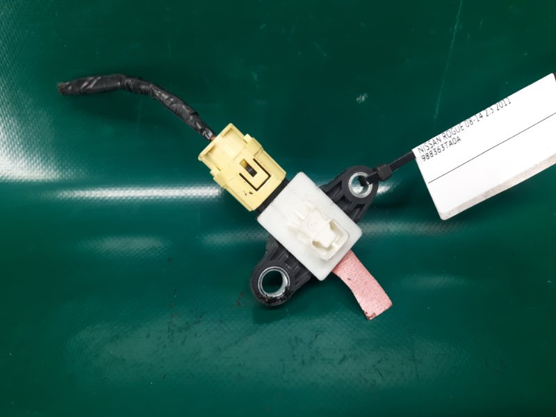 Датчик удара правый ROGUE 08-15 2011 2.5 QR25DE