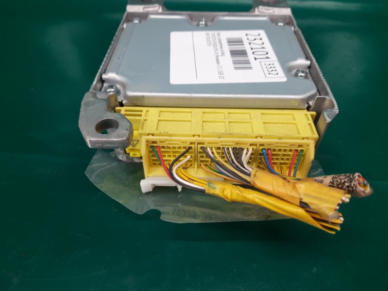 Блок управления AIRBAG VENZA 09-16 2015 Минивэн 3.5 2GR-FE