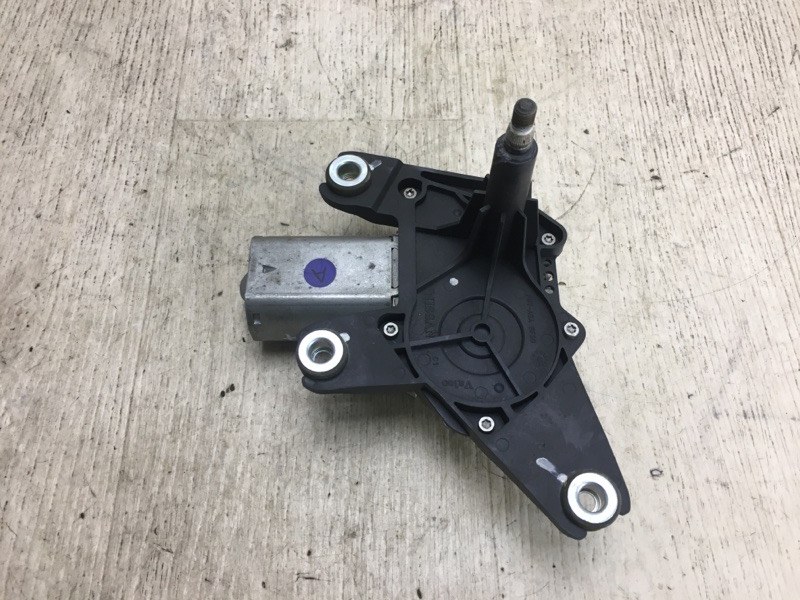 Моторчик стеклоочистителя задний NISSAN JUKE 10-19 2011 F15 1.6 MR16DDT 28710-1KA0A Б/У