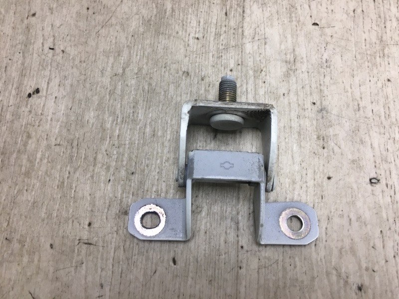 Петля крышки багажника левая NISSAN JUKE 10-19 2011 F15 1.6 MR16DDT 90400-1KA0A Б/У