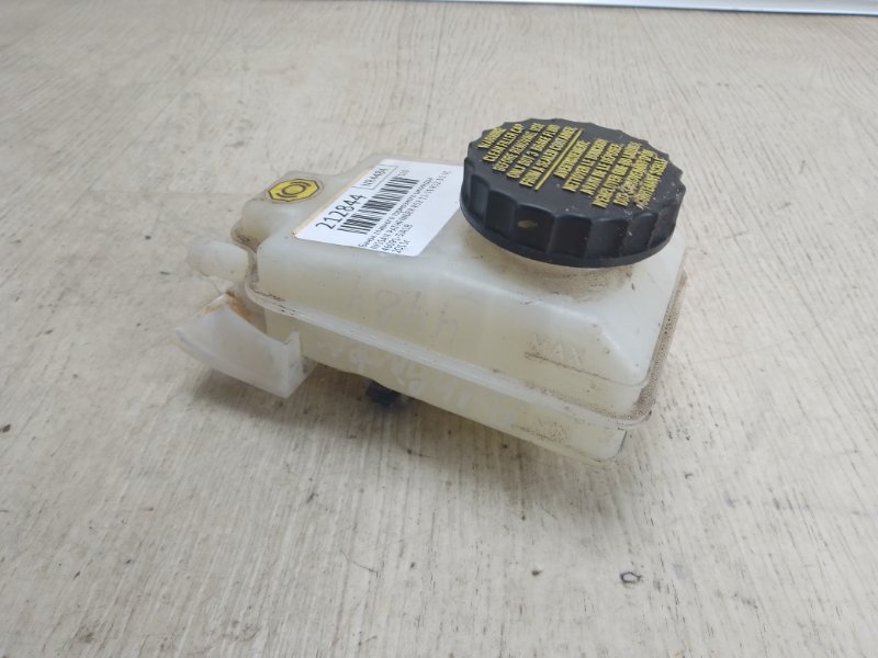 Бачок главного тормозного цилиндра PATHFINDER R52 12-21 2018 R52 3.5 VQ35DD