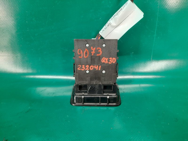 Кнопка стояночного тормоза QX30 16-20 2019 Внедорожник 2.0 20PET