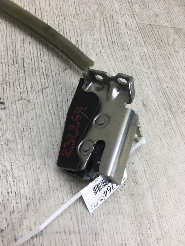 Замок крышки багажника правый NISSAN NV200 USA 13- M20XUS 2.0 MR20DE