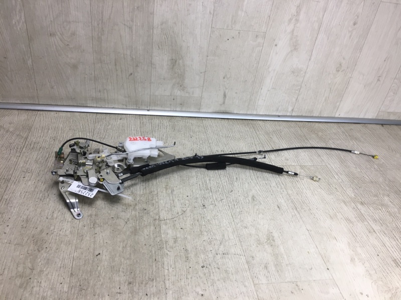 Механизм замка двери сдвижной левый NISSAN NV200 USA 13- 2020 M20XUS 2.0 MR20DE 82505-3LM1D Б/У