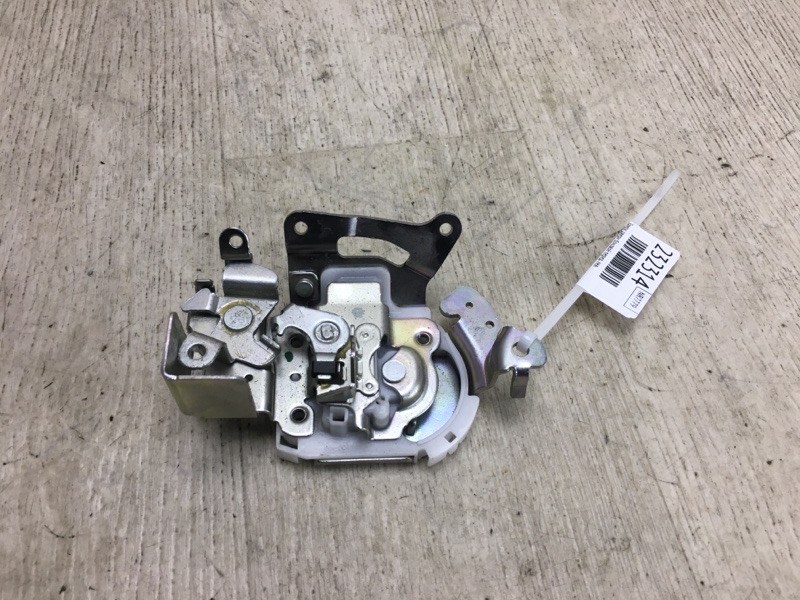 Замок двери боковой передний левый NISSAN NV200 USA 13- 2020 M20XUS 2.0 MR20DE 825013LM0A Б/У