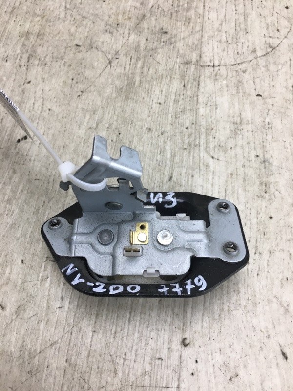 Замок крышки багажника левый NV200 USA 13- 2020 M20XUS 2.0 MR20DE