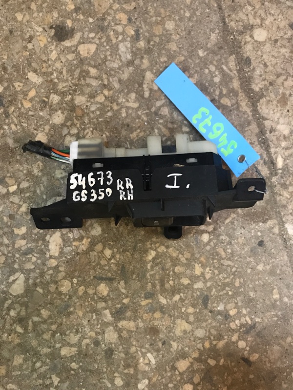 Кнопка стеклоподъемника LEXUS GS350 GS300 05-11 84030-30100 Б/У