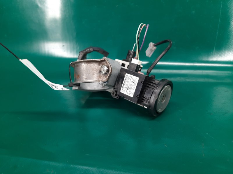 Замок зажигания NISSAN SENTRA B17 12-21 2014 Седан 1.8 D8700-ZW80A Б/У