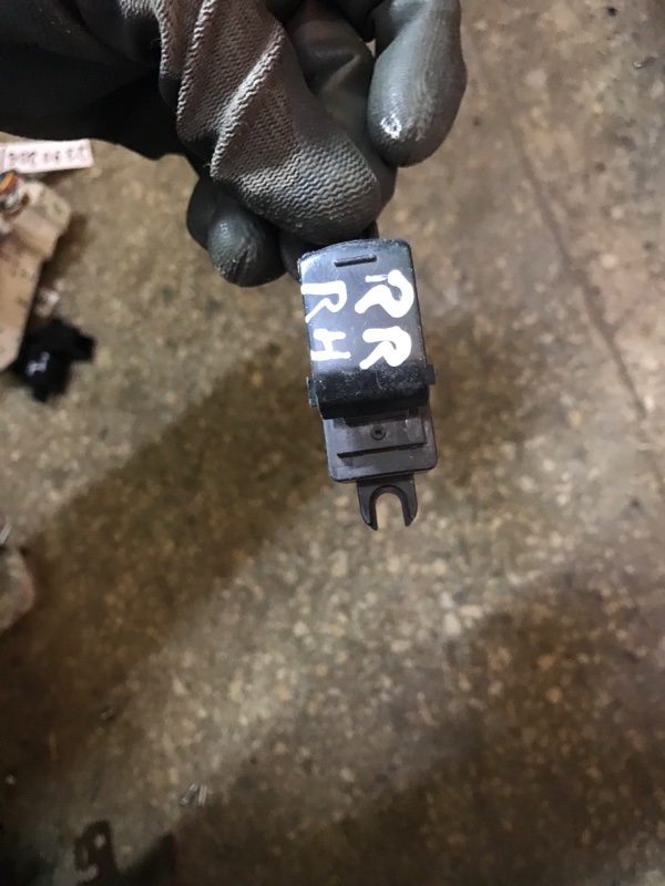 Кнопка стеклоподъемника задняя NISSAN MURANO Z51 07-14