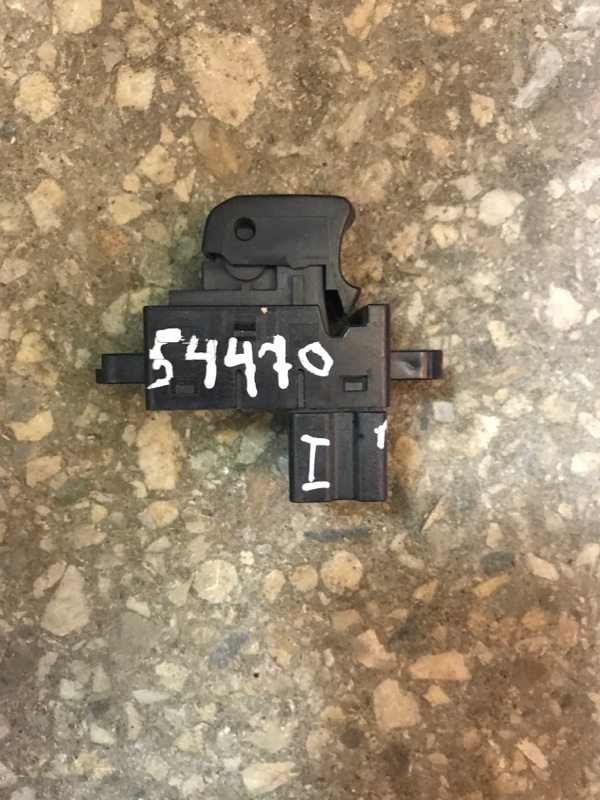 Кнопка стеклоподъемника задняя MURANO Z51 07-14 Кнопка стеклоподъемника задняя MURANO Z51 07-14