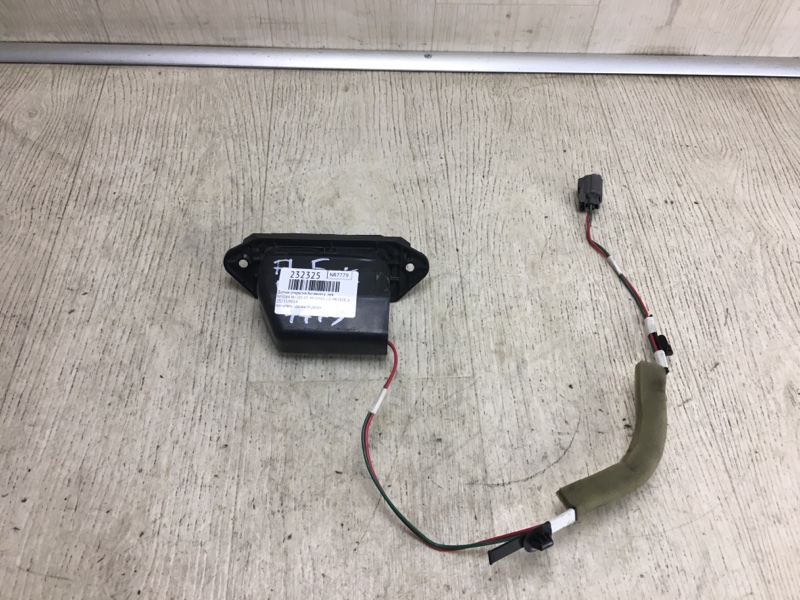 Датчик открытия багажника левый NISSAN NV200 USA 13- 2020 M20XUS 2.0 MR20DE 25215-JX05A Б/У