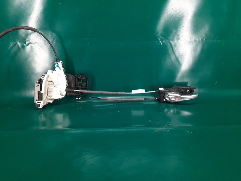 Запчасть замок двери задний левый JEEP CHEROKEE 14- 2015 Внедорожник 2.4 4589915AD Б/У Замок двери задний левый JEEP CHEROKEE 14- 2015 Внедорожник 2.4 4589915AD Б/У