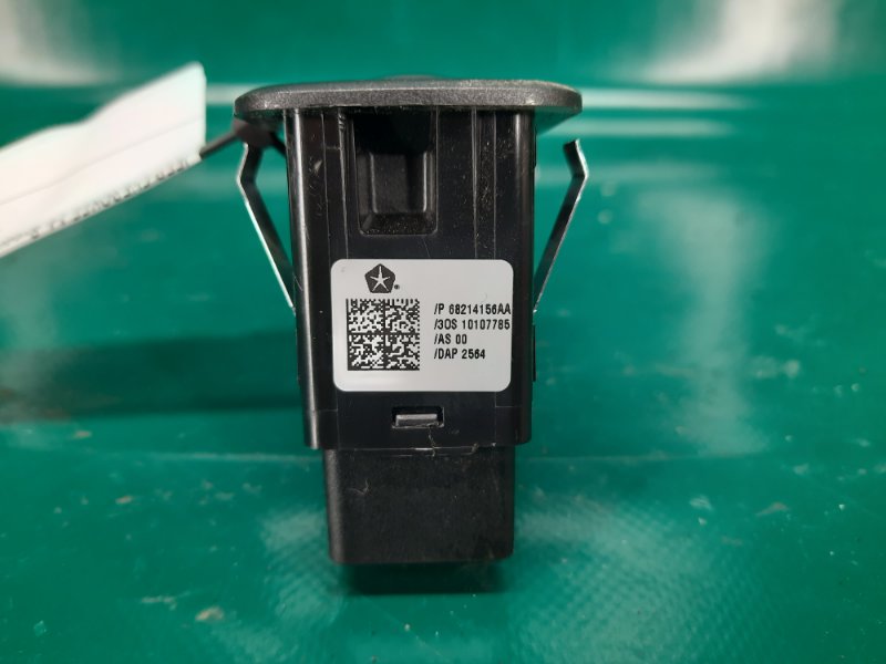 Кнопка стеклоподъемника задняя левая CHEROKEE 14- 2015 Внедорожник 2.4 Кнопка стеклоподъемника задняя левая CHEROKEE 14- 2015 Внедорожник 2.4