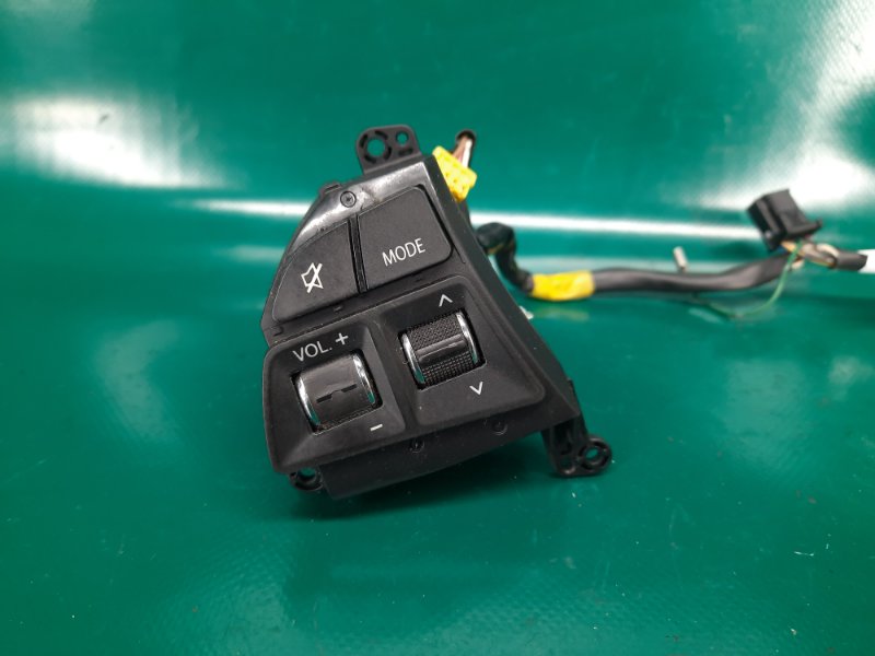 Кнопки на руль SUZUKI KIZASHI 09-14 Седан 2.4