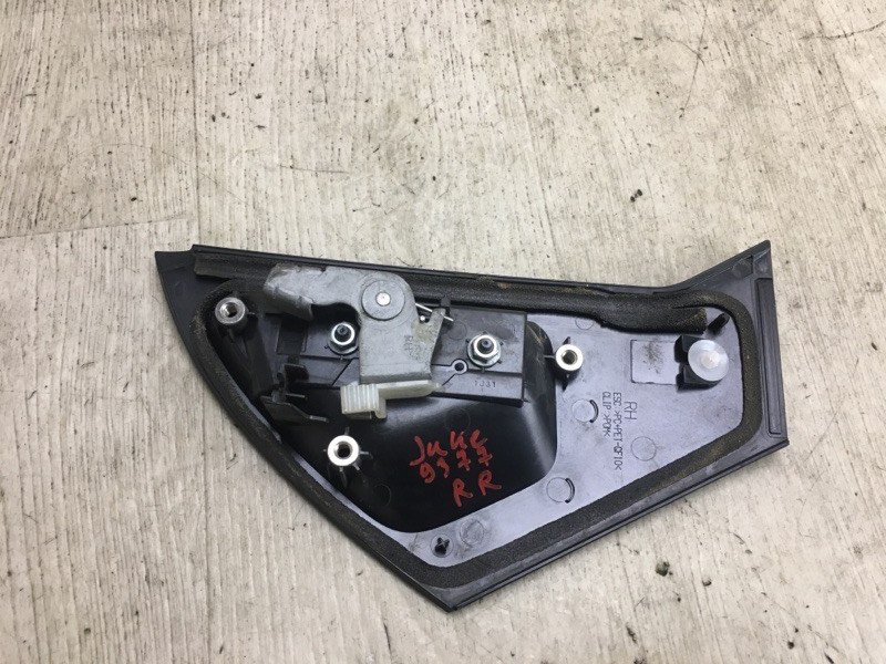 Ручка двери наружная задняя правая NISSAN JUKE 10-19 F15 1.6 MR16DDT